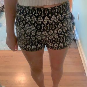 Hollister Blue and White Patterned High-Waisted Shorts